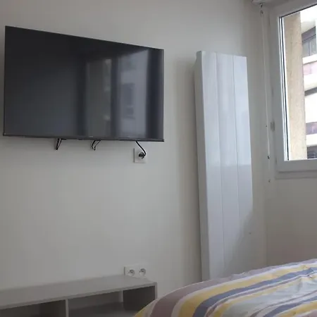 Apartment Studio Paris Sud A Cote Du Metro Villejuif